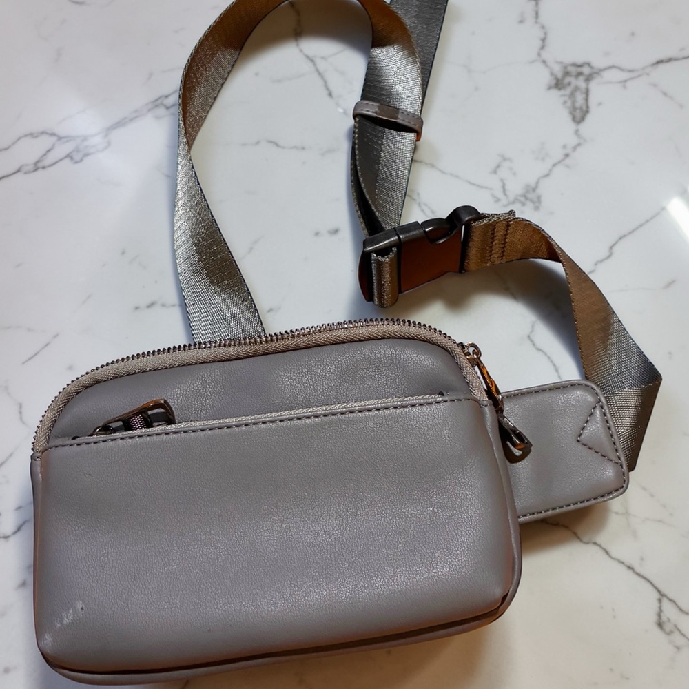 Byeyzi Gray Belt Bag & Fanny Pack Adjustable Strap Zipper Pockets Crossbody